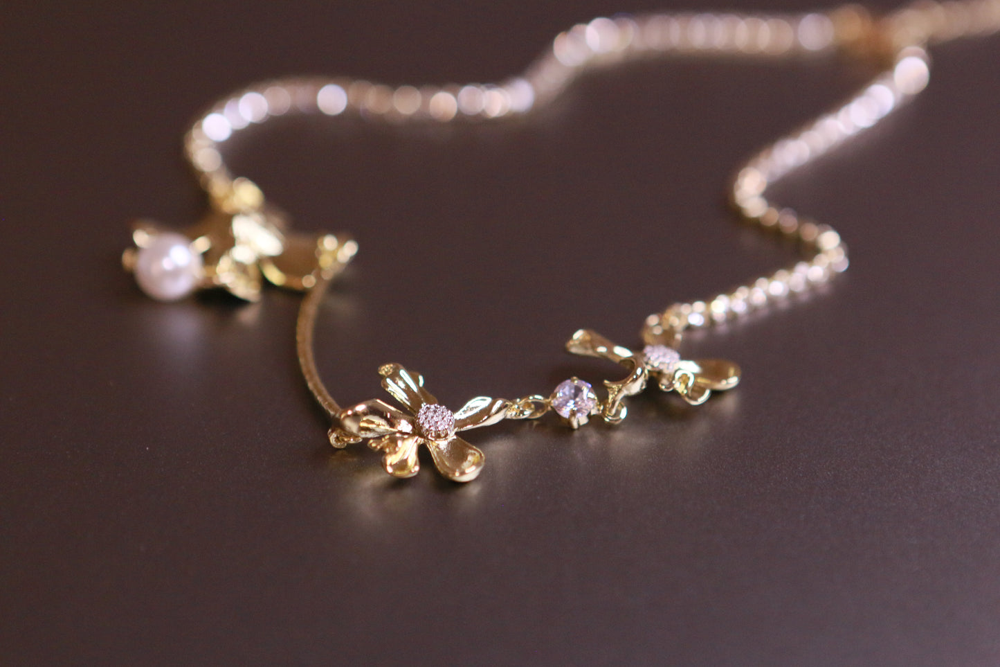 Pearl and Diamond Necklace with Flowers