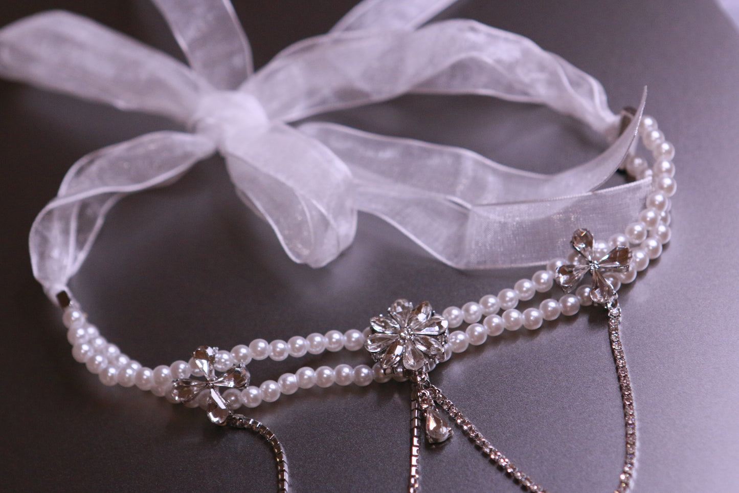Diamond-Entrusted Pearl Chain/Headband (Dual Design)