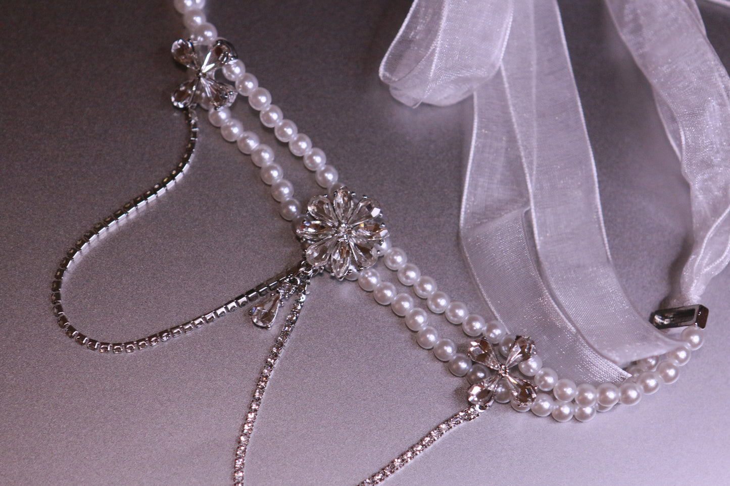 Diamond-Entrusted Pearl Chain/Headband (Dual Design)